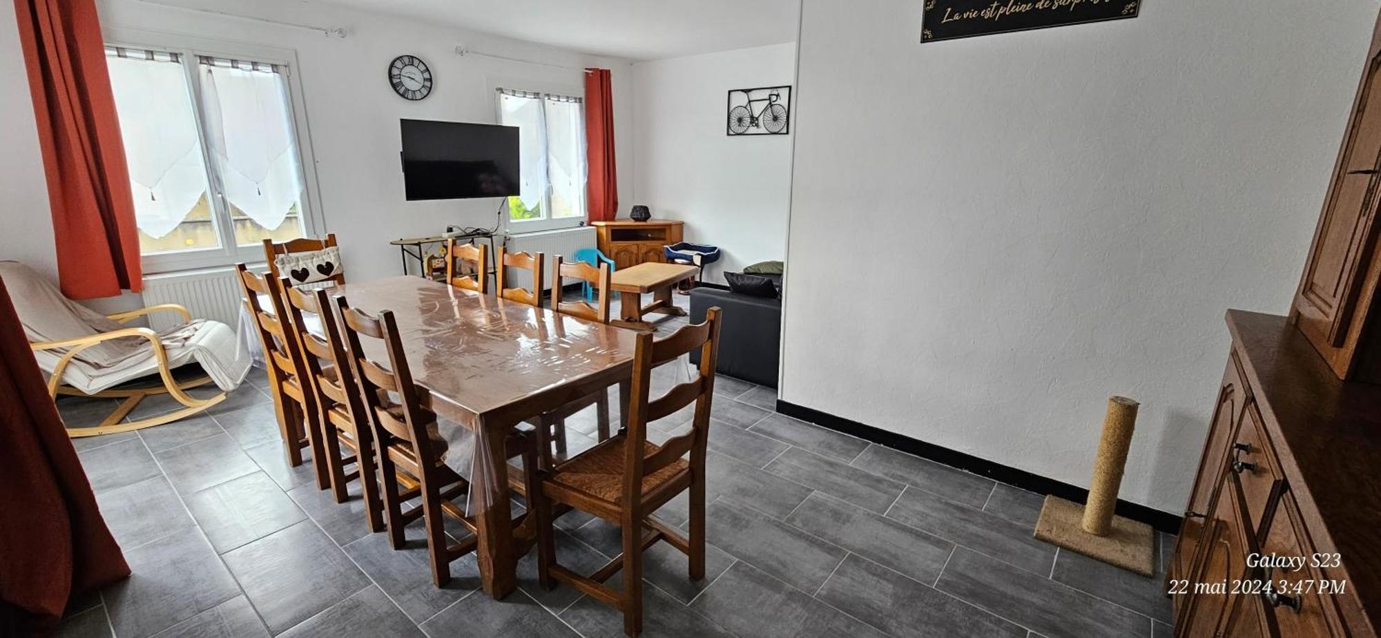 Pavillon Avec Jardin Clos Au Bord De L'yonne Holiday home Coulanges-sur-Yonne